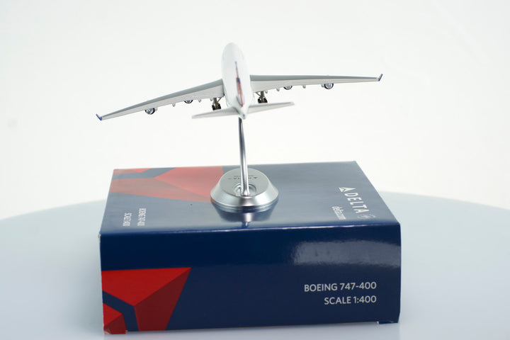 1:400 Delta Air Lines 747-400