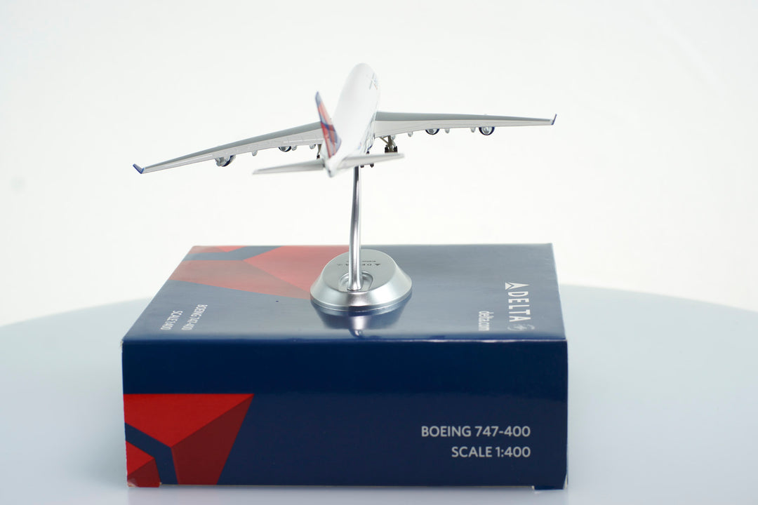 1:400 Delta Air Lines 747-400