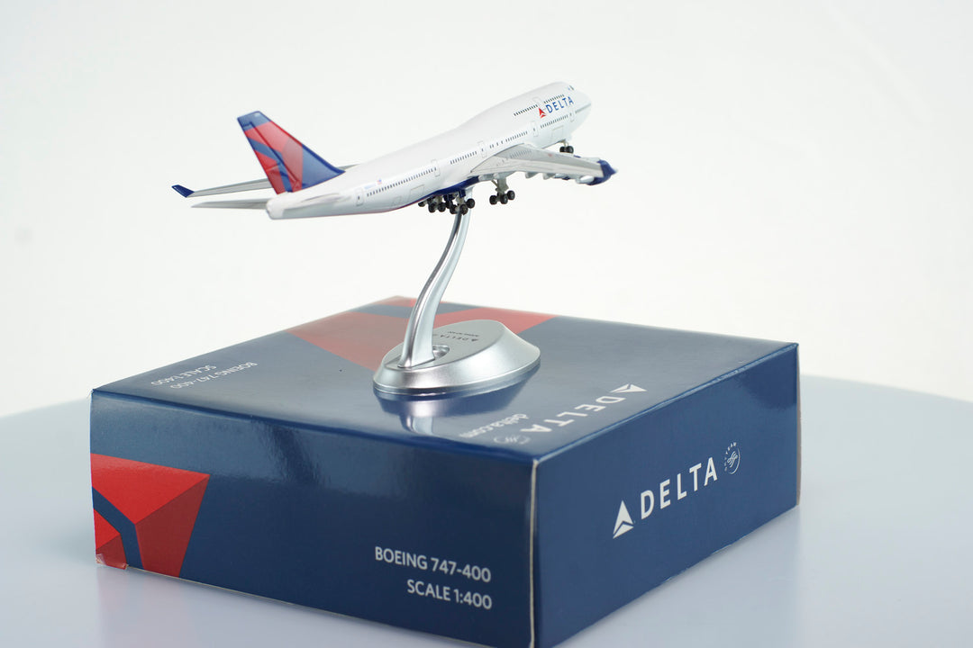 1:400 Delta Air Lines 747-400