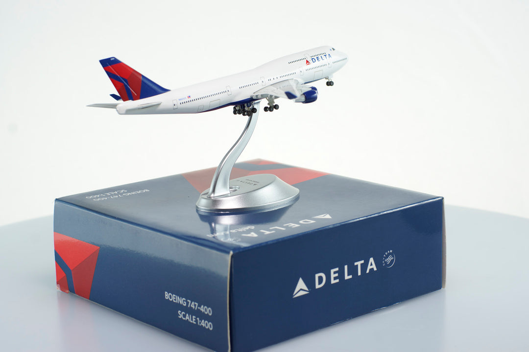 1:400 Delta Air Lines 747-400