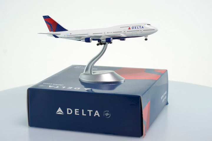 1:400 Delta Air Lines 747-400