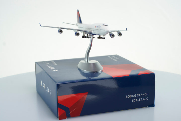 1:400 Delta Air Lines 747-400