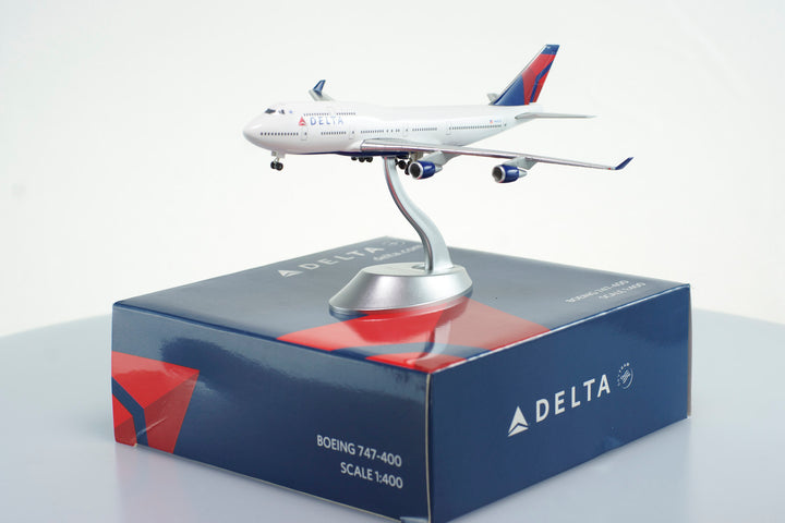 1:400 Delta Air Lines 747-400