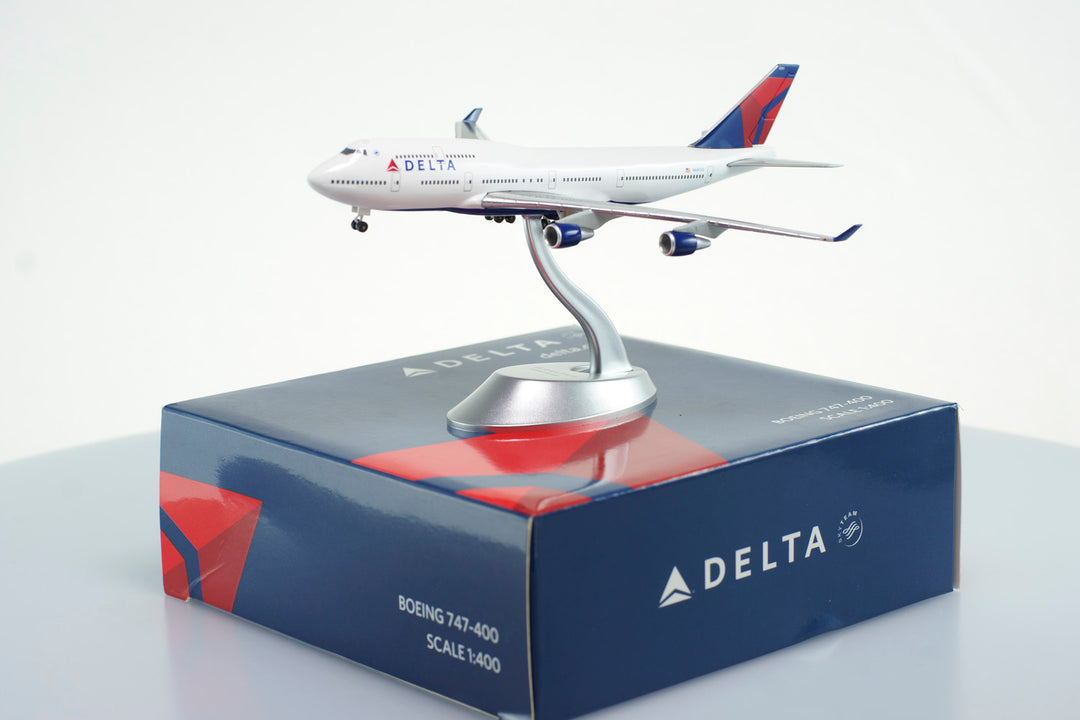 1:400 Delta Air Lines 747-400