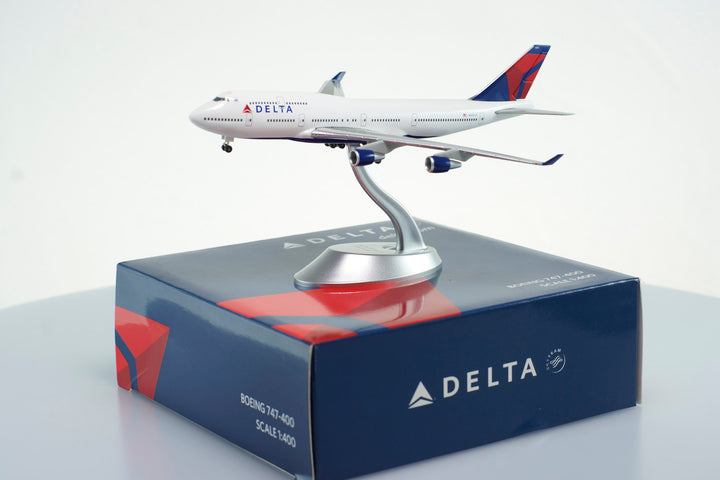 1:400 Delta Air Lines 747-400