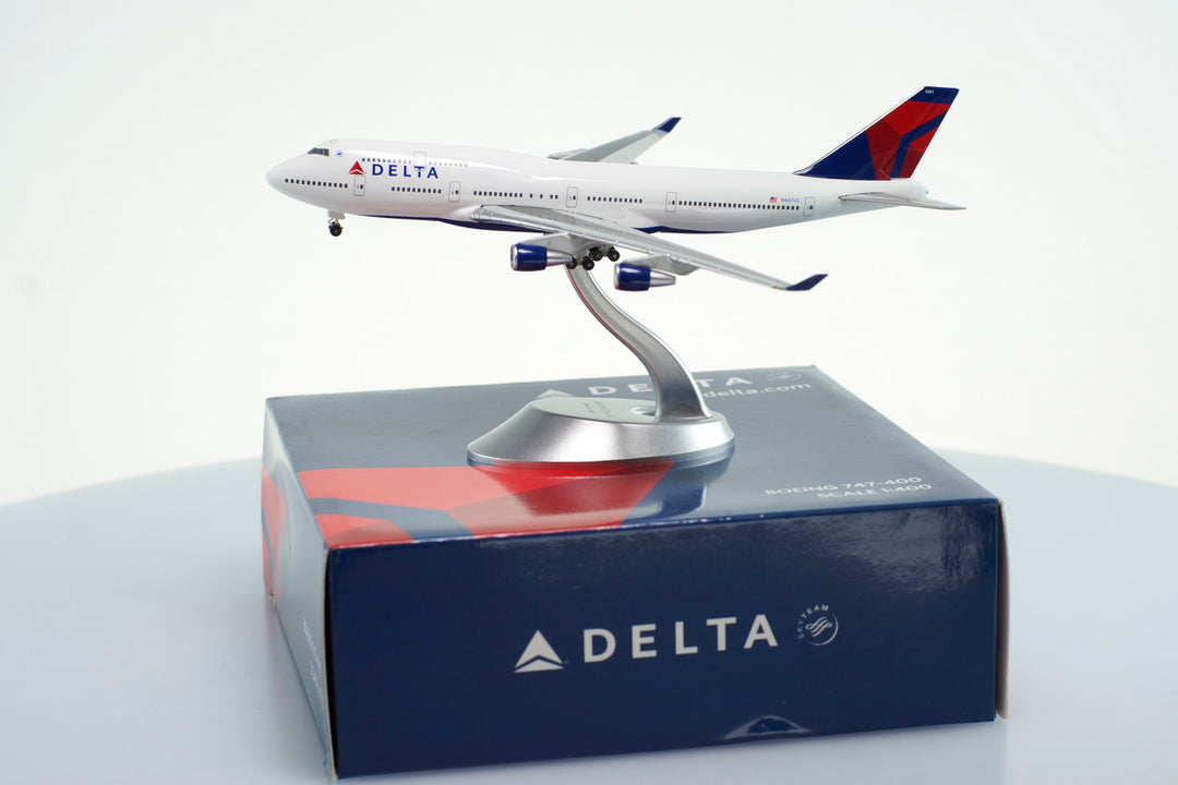 1:400 Delta Air Lines 747-400