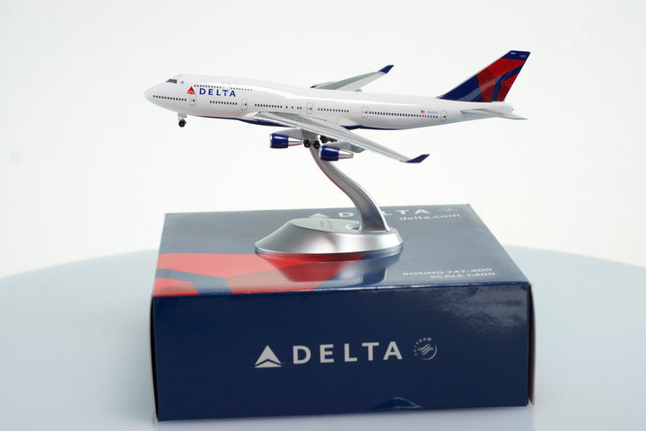 1:400 Delta Air Lines 747-400