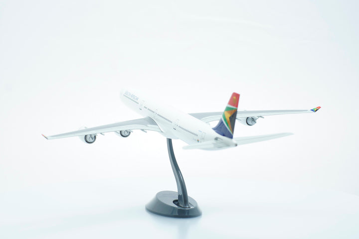 1:200 South African A340-600