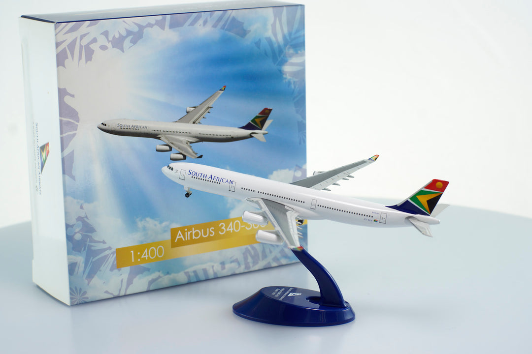 South African Airways Airbus A340-300 1:400 scale diecast model aircraft landing gear